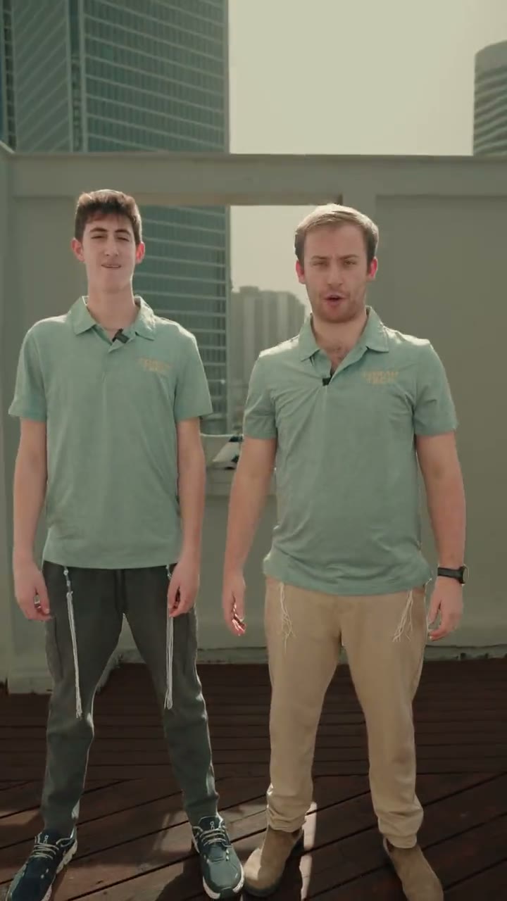 Watch an internship day at Torah Tech